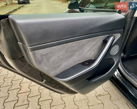 Чорний Тесла Модель 3, об'ємом двигуна 0 л та пробігом 146 тис. км за 20800 $, фото 35 на Automoto.ua