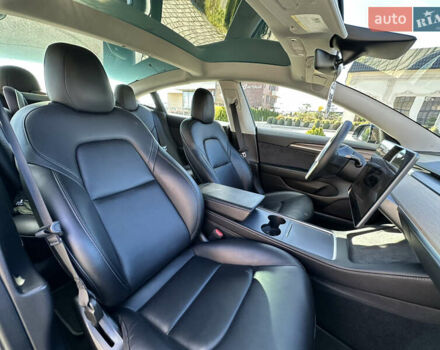 Черный Тесла Модель 3, объемом двигателя 0 л и пробегом 55 тыс. км за 25000 $, фото 15 на Automoto.ua