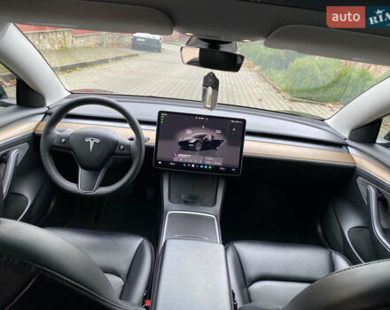 Чорний Тесла Модель 3, об'ємом двигуна 0 л та пробігом 146 тис. км за 20800 $, фото 30 на Automoto.ua