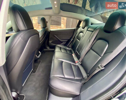 Чорний Тесла Модель 3, об'ємом двигуна 0 л та пробігом 146 тис. км за 20800 $, фото 37 на Automoto.ua