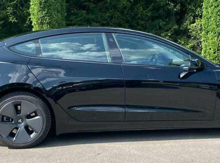 Чорний Тесла Модель 3, об'ємом двигуна 0 л та пробігом 117 тис. км за 16100 $, фото 6 на Automoto.ua
