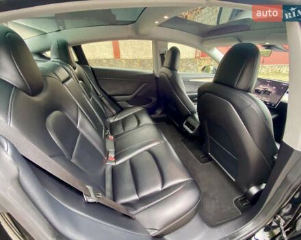 Чорний Тесла Модель 3, об'ємом двигуна 0 л та пробігом 146 тис. км за 20800 $, фото 39 на Automoto.ua