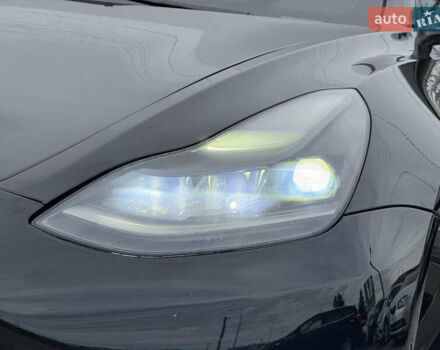 Черный Тесла Модель 3, объемом двигателя 0 л и пробегом 116 тыс. км за 20999 $, фото 8 на Automoto.ua