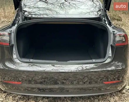 Черный Тесла Модель 3, объемом двигателя 0 л и пробегом 39 тыс. км за 21400 $, фото 6 на Automoto.ua