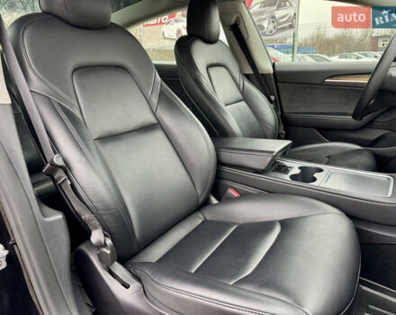 Чорний Тесла Модель 3, об'ємом двигуна 0 л та пробігом 160 тис. км за 17999 $, фото 13 на Automoto.ua