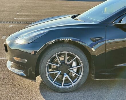 Чорний Тесла Модель 3, об'ємом двигуна 0 л та пробігом 14 тис. км за 19999 $, фото 6 на Automoto.ua