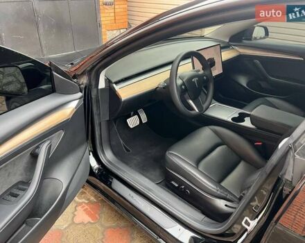 Черный Тесла Модель 3, объемом двигателя 0 л и пробегом 28 тыс. км за 25000 $, фото 10 на Automoto.ua
