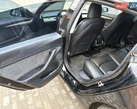 Черный Тесла Модель 3, объемом двигателя 0 л и пробегом 41 тыс. км за 19700 $, фото 5 на Automoto.ua