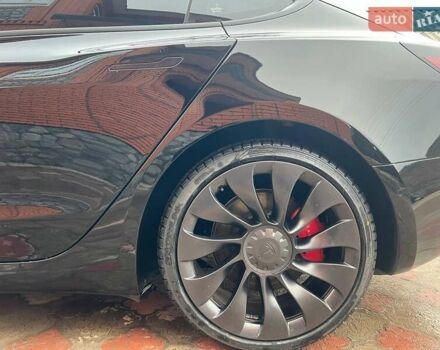 Черный Тесла Модель 3, объемом двигателя 0 л и пробегом 28 тыс. км за 25000 $, фото 4 на Automoto.ua