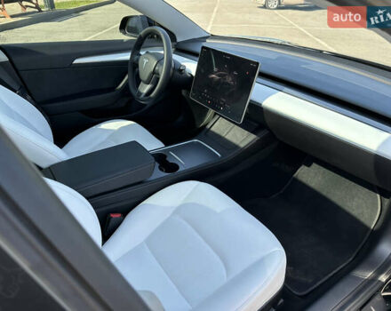 Тесла Модель 3 2022 у Запоріжжя на Automoto.ua Чорний Тесла Модель 3, об'ємом двигуна 0 л та пробігом 25 тис. км за 25499 $, фото 15 на Automoto.ua