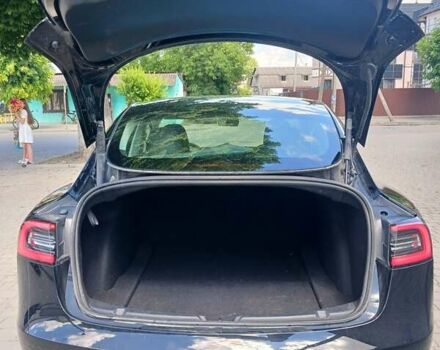 Черный Тесла Модель 3, объемом двигателя 0 л и пробегом 50 тыс. км за 20490 $, фото 5 на Automoto.ua