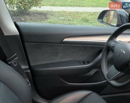 Чорний Тесла Модель 3, об'ємом двигуна 0 л та пробігом 38 тис. км за 24000 $, фото 29 на Automoto.ua