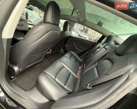 Черный Тесла Модель 3, объемом двигателя 0 л и пробегом 116 тыс. км за 20999 $, фото 40 на Automoto.ua