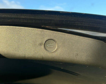 Тесла Модель 3 2022 у Рівному на Automoto.ua Чорний Тесла Модель 3, об'ємом двигуна 0 л та пробігом 78 тис. км за 19800 $, фото 27 на Automoto.ua