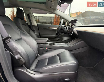 Чорний Тесла Модель 3, об'ємом двигуна 0 л та пробігом 36 тис. км за 19500 $, фото 19 на Automoto.ua