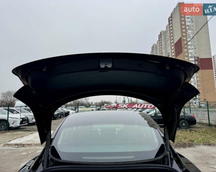 Чорний Тесла Модель 3, об'ємом двигуна 0 л та пробігом 160 тис. км за 17999 $, фото 39 на Automoto.ua