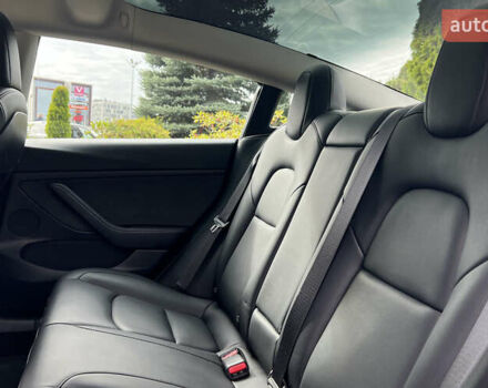 Тесла Модель 3 2022 у Львові на Automoto.ua Чорний Тесла Модель 3, об'ємом двигуна 0 л та пробігом 66 тис. км за 22750 $, фото 20 на Automoto.ua