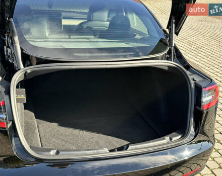 Черный Тесла Модель 3, объемом двигателя 0 л и пробегом 55 тыс. км за 25000 $, фото 10 на Automoto.ua