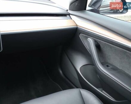 Чорний Тесла Модель 3, об'ємом двигуна 0 л та пробігом 38 тис. км за 24000 $, фото 38 на Automoto.ua