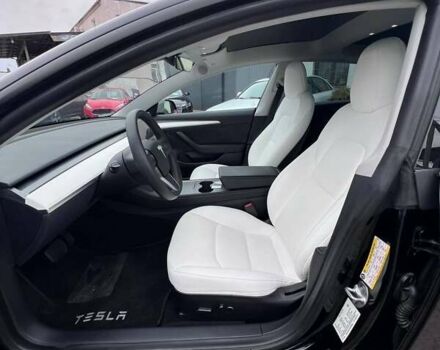 Черный Тесла Модель 3, объемом двигателя 0 л и пробегом 69 тыс. км за 21000 $, фото 23 на Automoto.ua