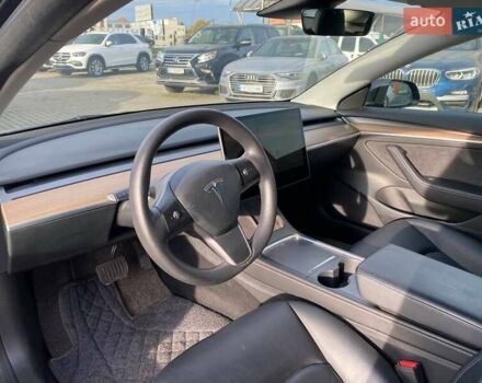 Чорний Тесла Модель 3, об'ємом двигуна 0 л та пробігом 49 тис. км за 20600 $, фото 7 на Automoto.ua