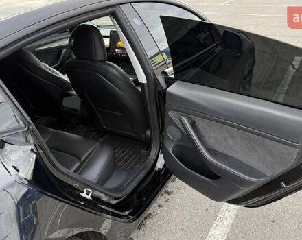 Черный Тесла Модель 3, объемом двигателя 0 л и пробегом 55 тыс. км за 19900 $, фото 9 на Automoto.ua
