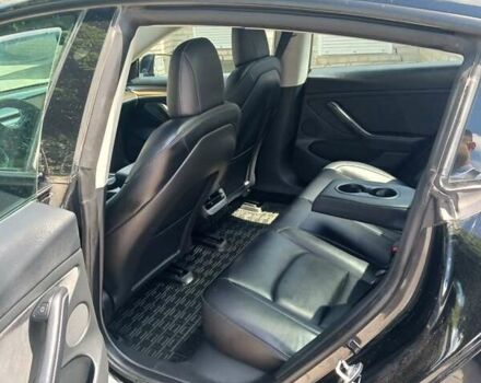 Черный Тесла Модель 3, объемом двигателя 0 л и пробегом 50 тыс. км за 20490 $, фото 1 на Automoto.ua