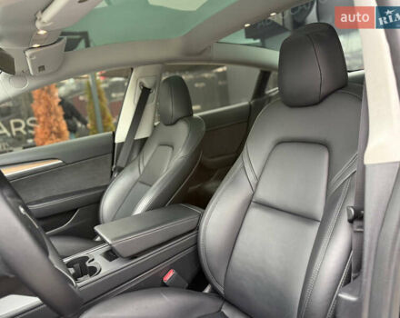 Чорний Тесла Модель 3, об'ємом двигуна 0 л та пробігом 36 тис. км за 19500 $, фото 15 на Automoto.ua