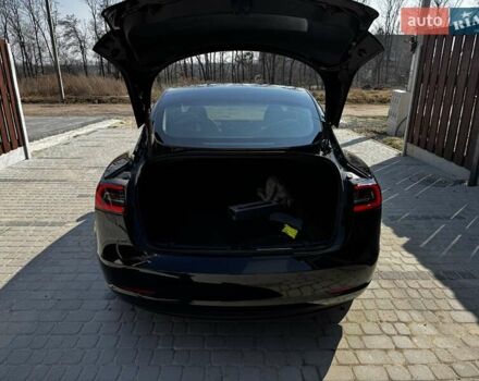 Черный Тесла Модель 3, объемом двигателя 0 л и пробегом 60 тыс. км за 23999 $, фото 14 на Automoto.ua
