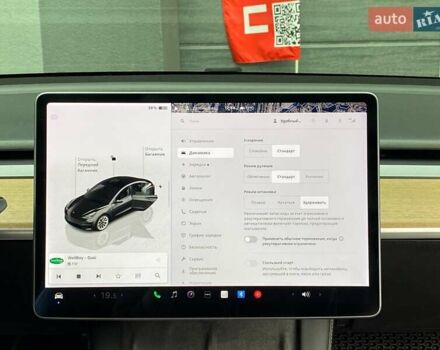 Тесла Модель 3 2022 у Києві на Automoto.ua Чорний Тесла Модель 3, об'ємом двигуна 0 л та пробігом 44 тис. км за 25500 $, фото 19 на Automoto.ua