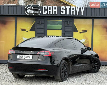 Черный Тесла Модель 3, объемом двигателя 0 л и пробегом 116 тыс. км за 20999 $, фото 3 на Automoto.ua