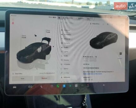 Чорний Тесла Модель 3, об'ємом двигуна 0 л та пробігом 67 тис. км за 5500 $, фото 8 на Automoto.ua