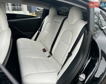 Черный Тесла Модель 3, объемом двигателя 0 л и пробегом 56 тыс. км за 23700 $, фото 11 на Automoto.ua