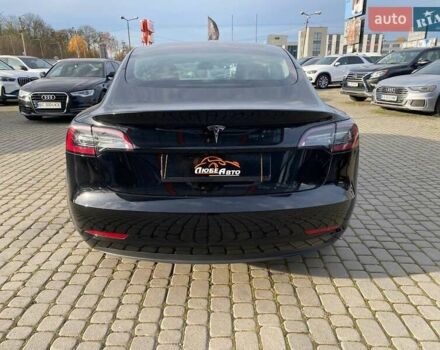 Чорний Тесла Модель 3, об'ємом двигуна 0 л та пробігом 49 тис. км за 20600 $, фото 5 на Automoto.ua