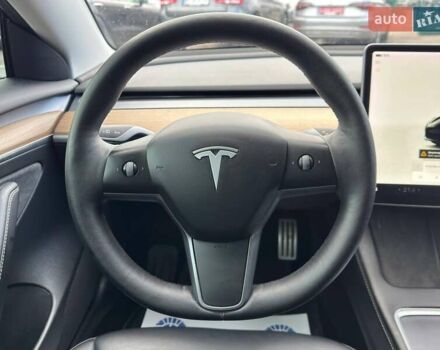 Чорний Тесла Модель 3, об'ємом двигуна 0 л та пробігом 75 тис. км за 27500 $, фото 13 на Automoto.ua