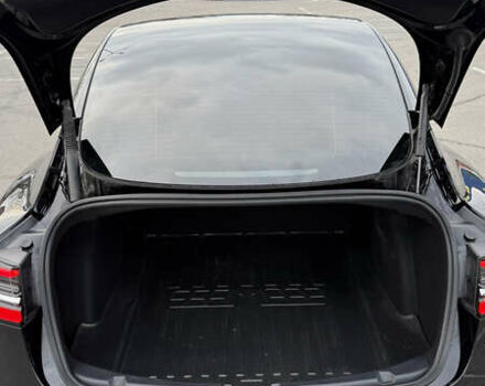 Черный Тесла Модель 3, объемом двигателя 0 л и пробегом 55 тыс. км за 19900 $, фото 12 на Automoto.ua