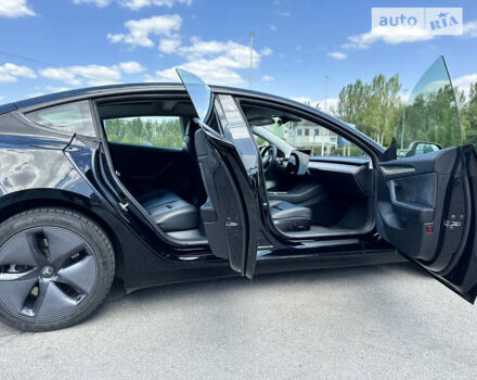Черный Тесла Модель 3, объемом двигателя 0 л и пробегом 18 тыс. км за 26000 $, фото 17 на Automoto.ua