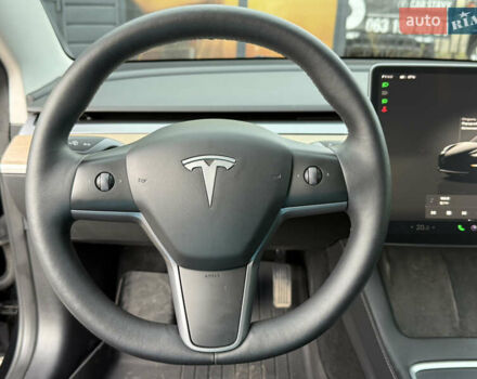 Черный Тесла Модель 3, объемом двигателя 0 л и пробегом 116 тыс. км за 20999 $, фото 46 на Automoto.ua