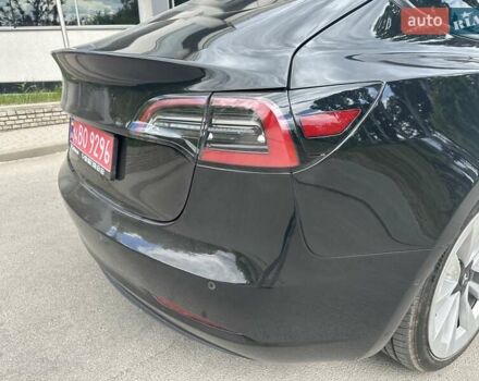 Чорний Тесла Модель 3, об'ємом двигуна 0 л та пробігом 60 тис. км за 22300 $, фото 21 на Automoto.ua