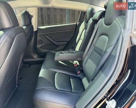 Черный Тесла Модель 3, объемом двигателя 0 л и пробегом 60 тыс. км за 23999 $, фото 21 на Automoto.ua