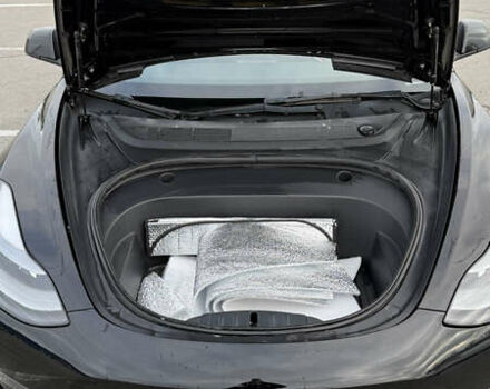 Черный Тесла Модель 3, объемом двигателя 0 л и пробегом 55 тыс. км за 19900 $, фото 11 на Automoto.ua