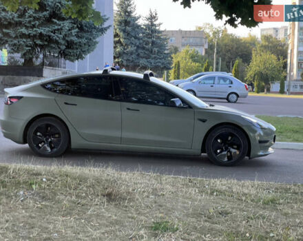 Чорний Тесла Модель 3, об'ємом двигуна 0 л та пробігом 64 тис. км за 17500 $, фото 5 на Automoto.ua