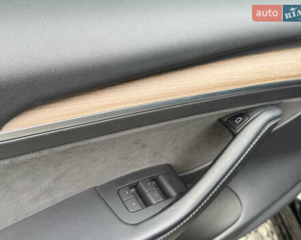 Черный Тесла Модель 3, объемом двигателя 0 л и пробегом 116 тыс. км за 20999 $, фото 44 на Automoto.ua