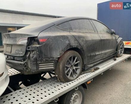 Черный Тесла Модель 3, объемом двигателя 0 л и пробегом 78 тыс. км за 17000 $, фото 2 на Automoto.ua