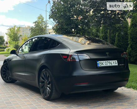 Чорний Тесла Модель 3, об'ємом двигуна 0 л та пробігом 19 тис. км за 56199 $, фото 12 на Automoto.ua