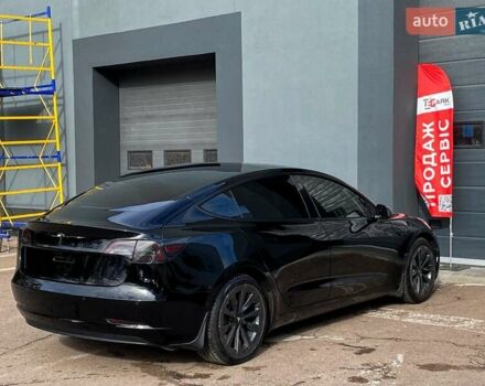 Тесла Модель 3 2022 у Києві на Automoto.ua Чорний Тесла Модель 3, об'ємом двигуна 0 л та пробігом 44 тис. км за 25500 $, фото 10 на Automoto.ua