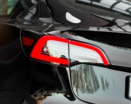 Черный Тесла Модель 3, объемом двигателя 0 л и пробегом 43 тыс. км за 28900 $, фото 26 на Automoto.ua