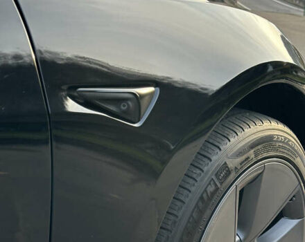 Черный Тесла Модель 3, объемом двигателя 0 л и пробегом 52 тыс. км за 25000 $, фото 32 на Automoto.ua