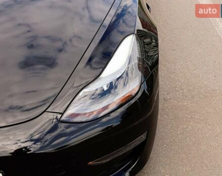 Чорний Тесла Модель 3, об'ємом двигуна 0 л та пробігом 49 тис. км за 24999 $, фото 10 на Automoto.ua