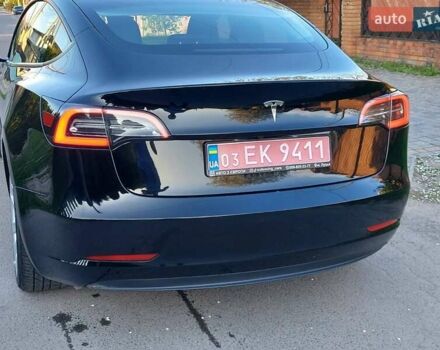 Чорний Тесла Модель 3, об'ємом двигуна 0 л та пробігом 60 тис. км за 17200 $, фото 6 на Automoto.ua